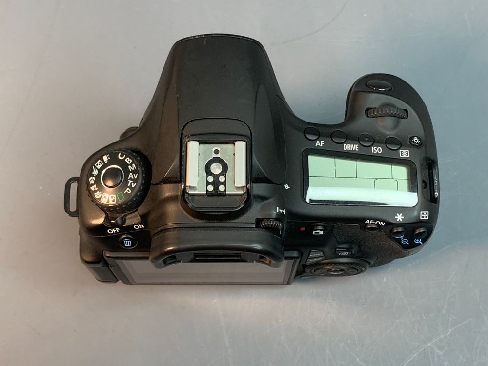 Canon EOS 60D 17.500