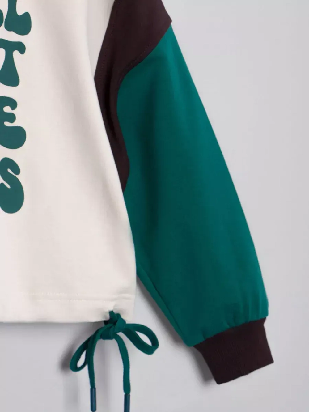 Костюм для девочки в садик спортивный