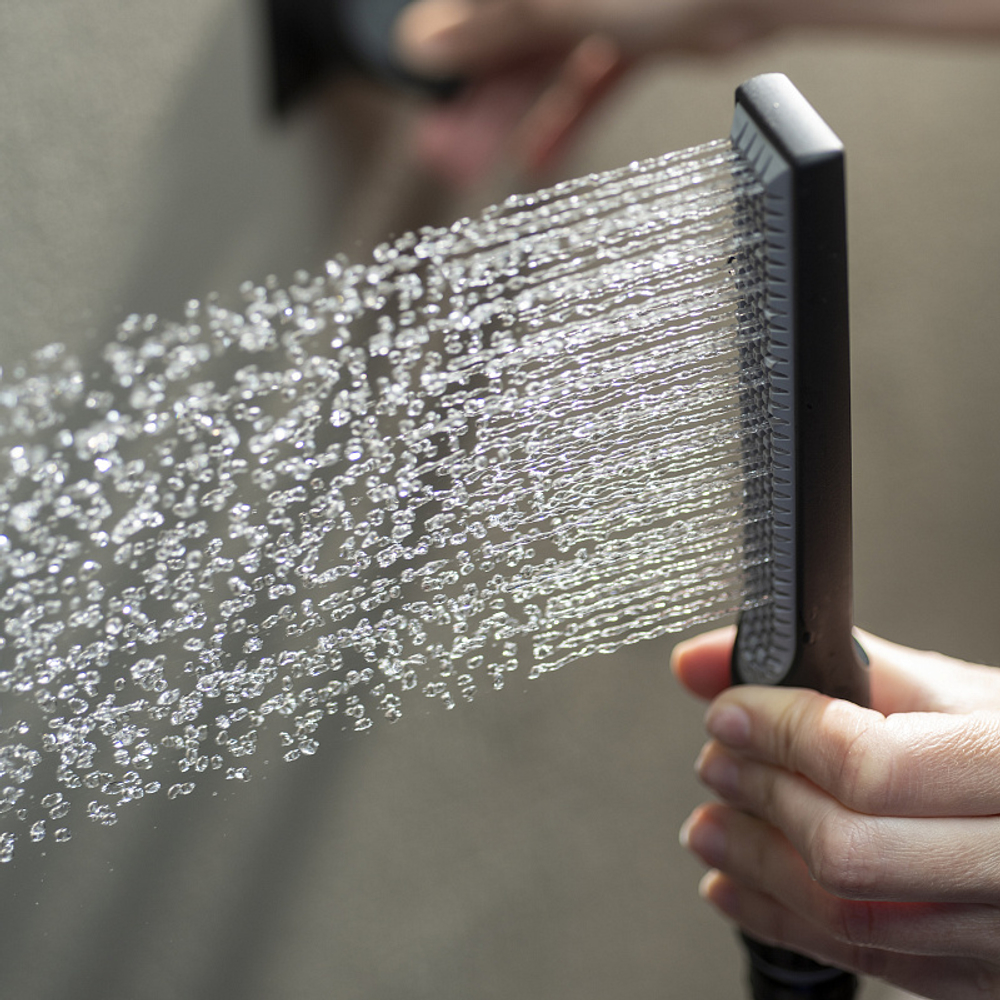 Душевой комплект BOSSINI Apice с душем-палочкой, держателем, штангой и шлангом, хром (DA5061-N.030)