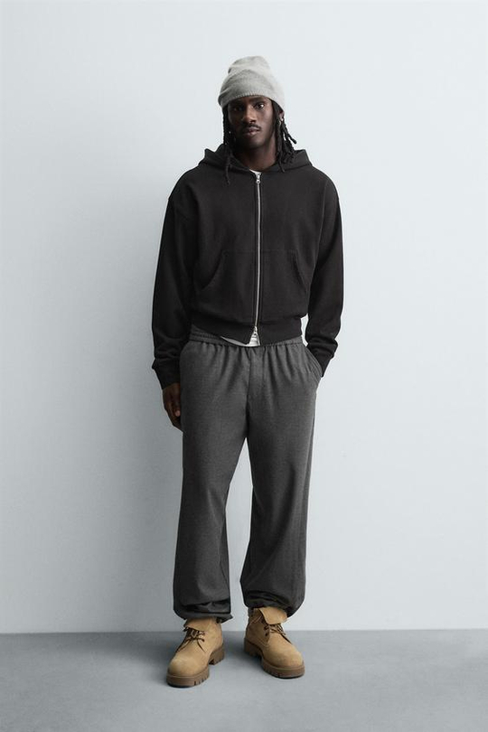 ZARA БРЮКИ RELAXED FIT ИЗ РЕЛЬЕФНОЙ ТКАНИ, СЕРЫЙ