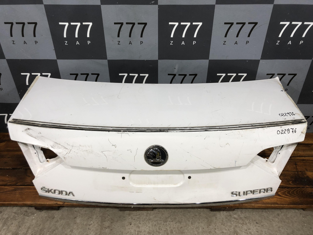 Крышка багажника Skoda Superb 2 13-15 Б/У Оригинал 3T5827159D