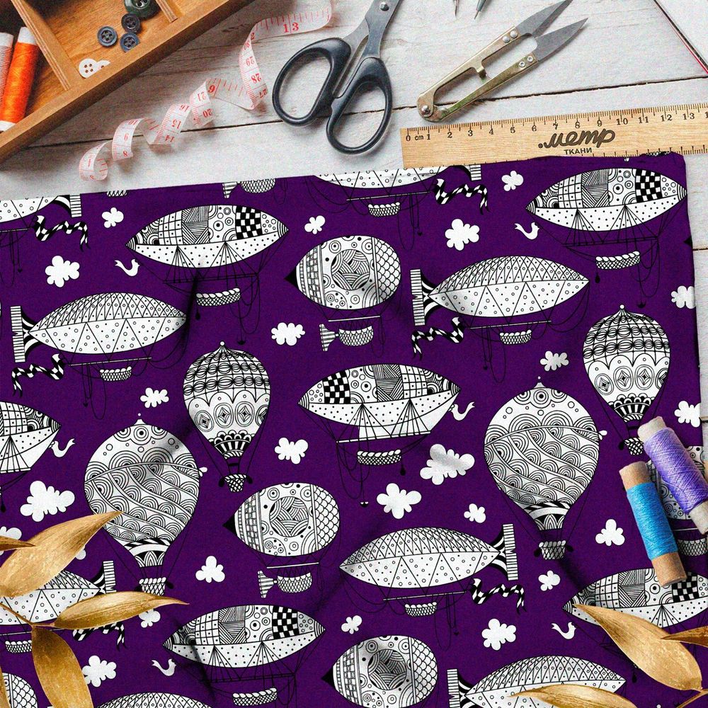 Ткань барби эскизы дирижаблей и воздушных шаров на сиреневом фоне