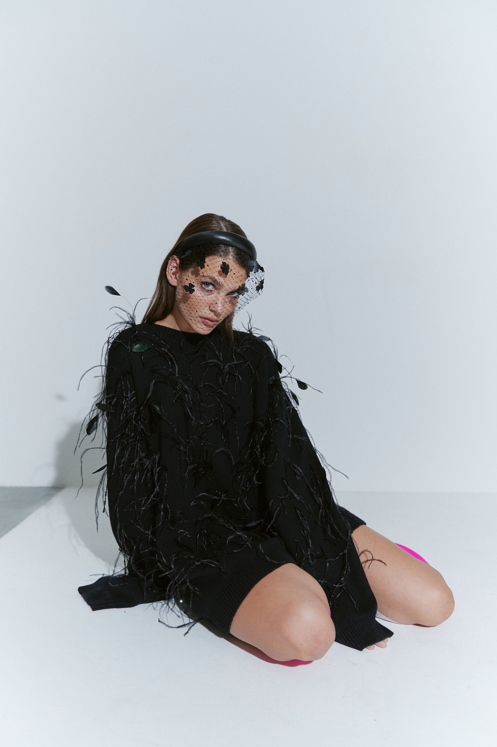 Вуаль с цветами из шелка