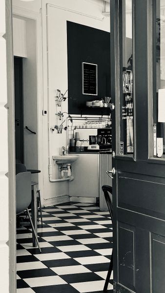 Слишком модно, чтобы продавать: как навязанные шаблоны мешают бизнесу.