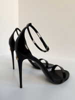 Новые лаковые босоножки Dolce & Gabbana, 39