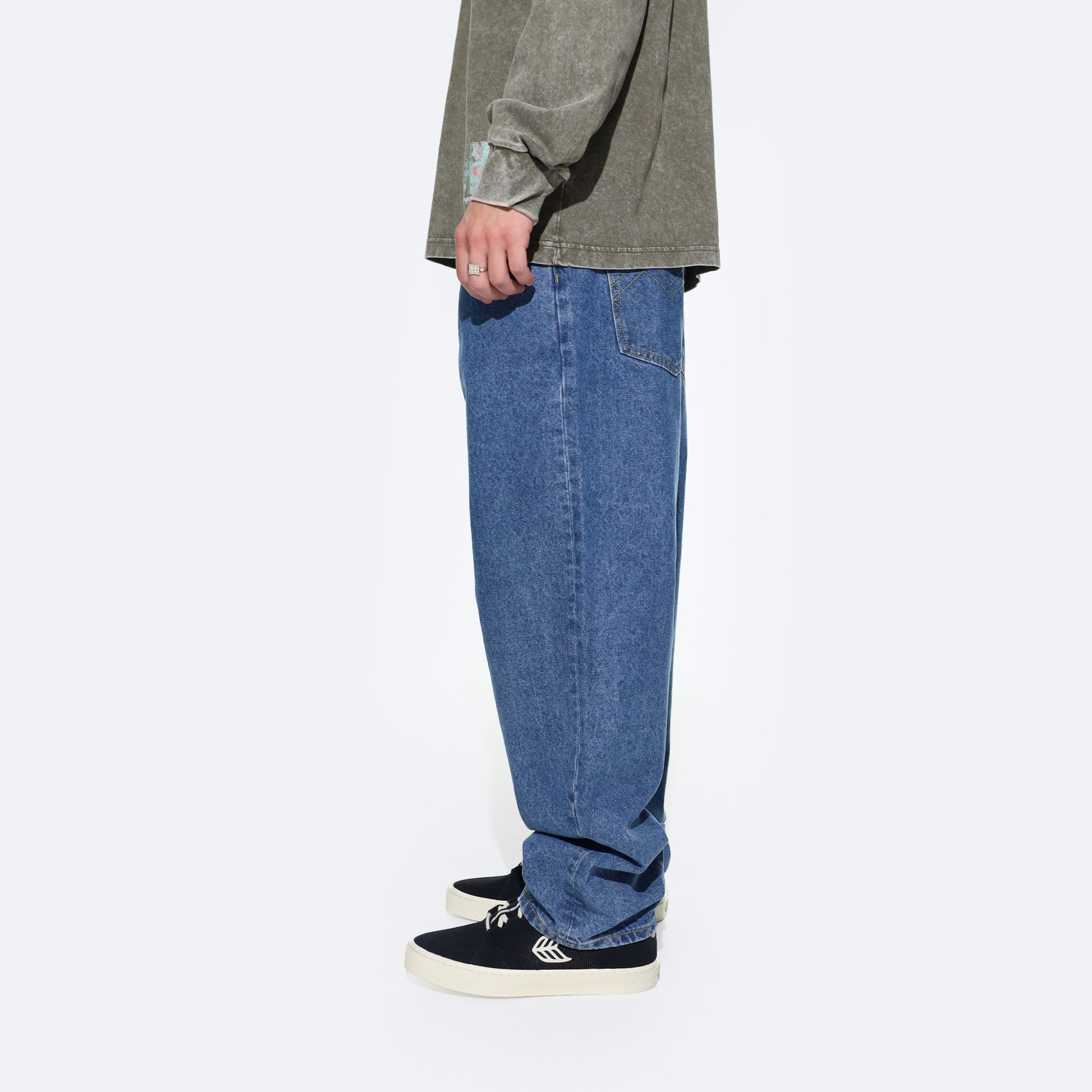 Джинсы Magamaev Bigger M jeans (blue/washed) артикул: - купить в магазине Дайс