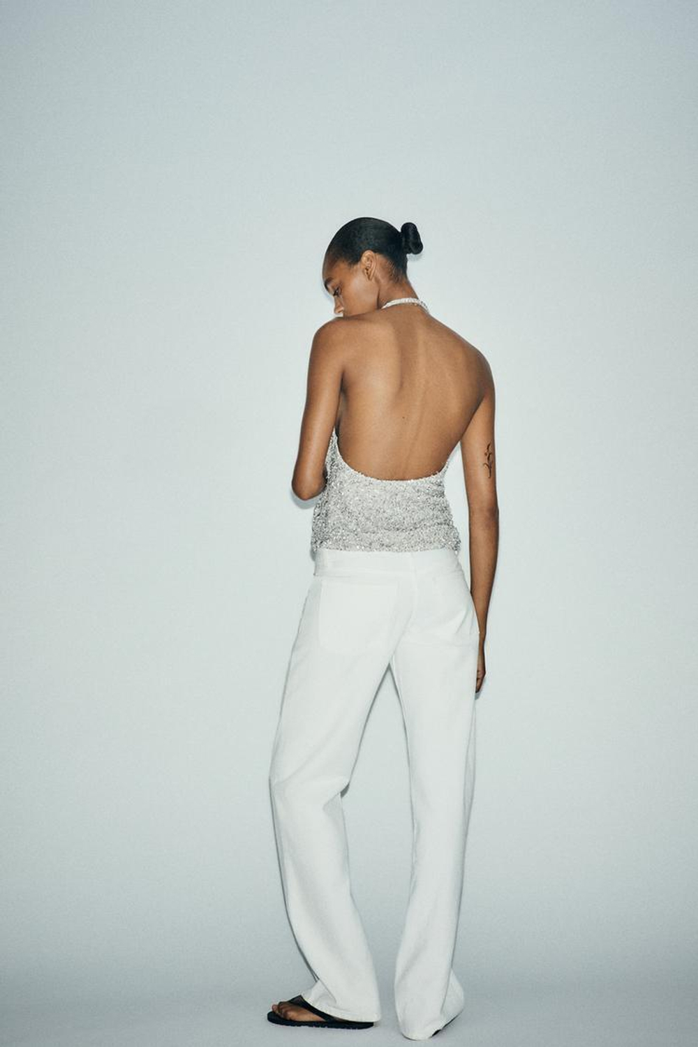 ZARA ТОП СО СБОРКАМИ И ПАЙЕТКАМИ, СЕРЕБРИСТЫЙ