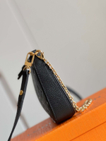 Louis Vuitton Easy Pouch On Strap