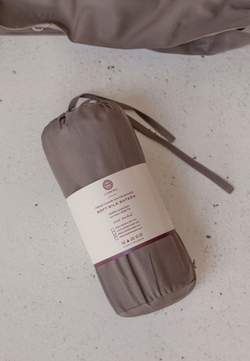 Простыня на резинке 180x200x30см Luxberry умбра