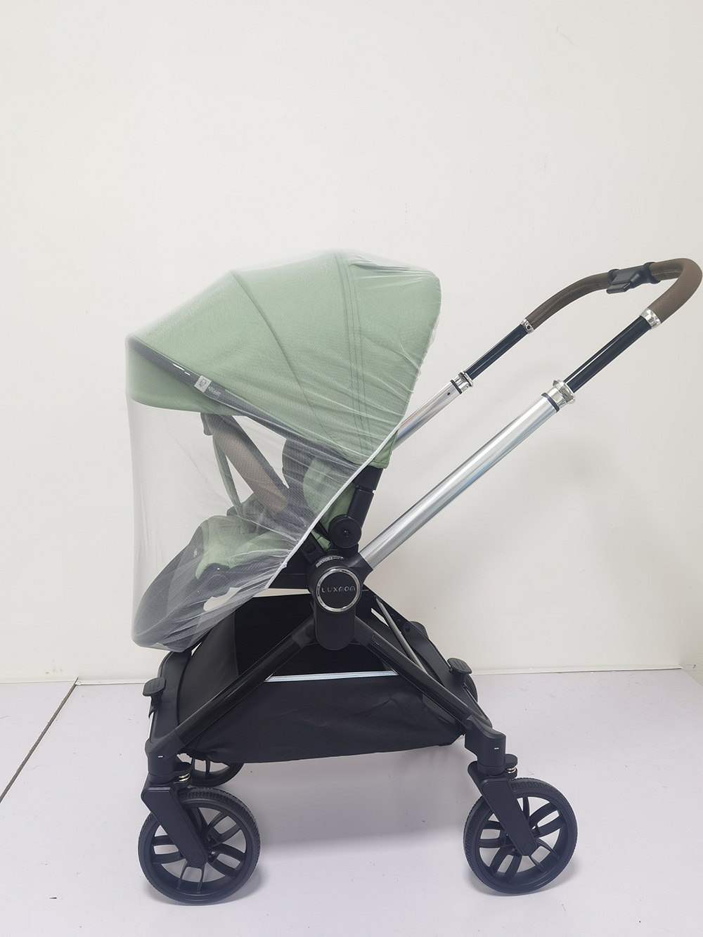 Коляска 2 в 1 Luxmom B1
