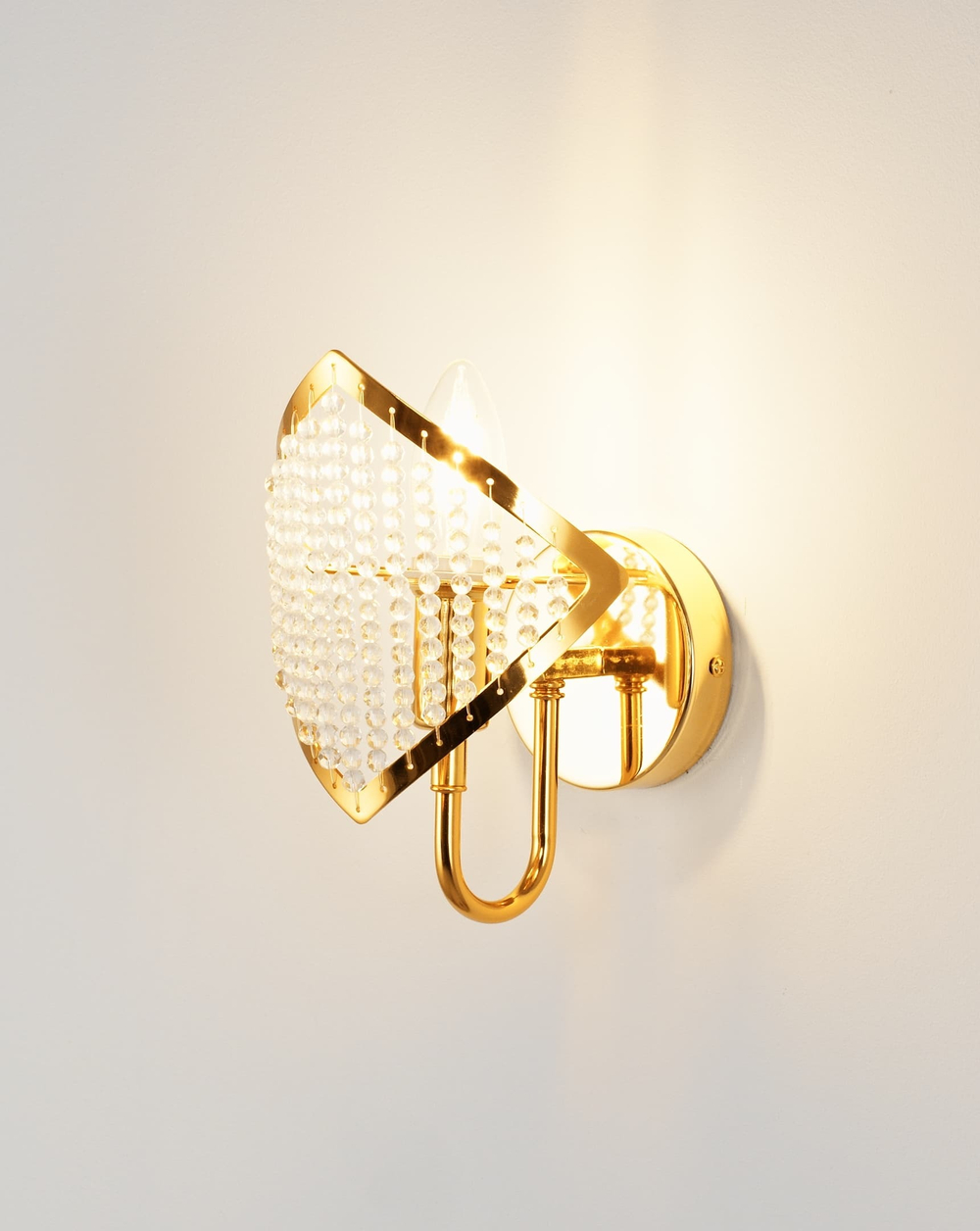 Бра Moderli V8051-1W Shade