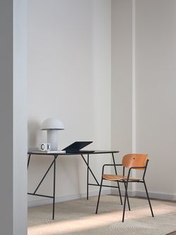 Стул с подлокотниками Torfrid, светлый орех