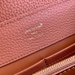 Louis Vuitton Capucines MM
