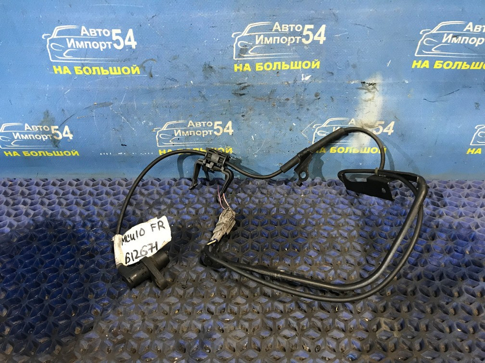 Датчик ABS передний правый TOYOTA HARRIER 1997-2003