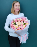 Пионовидная кустовая роза микс,11 веток(00284)