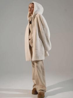 Шуба искусственная, жемчужная, SilverFox