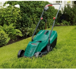 Газонокосилка Bosch Rotak 32
