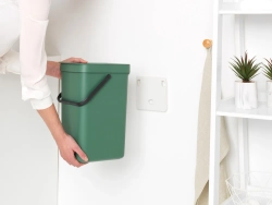 Brabantia Контейнер для мусора Sort & Go 12л зеленый 129803
