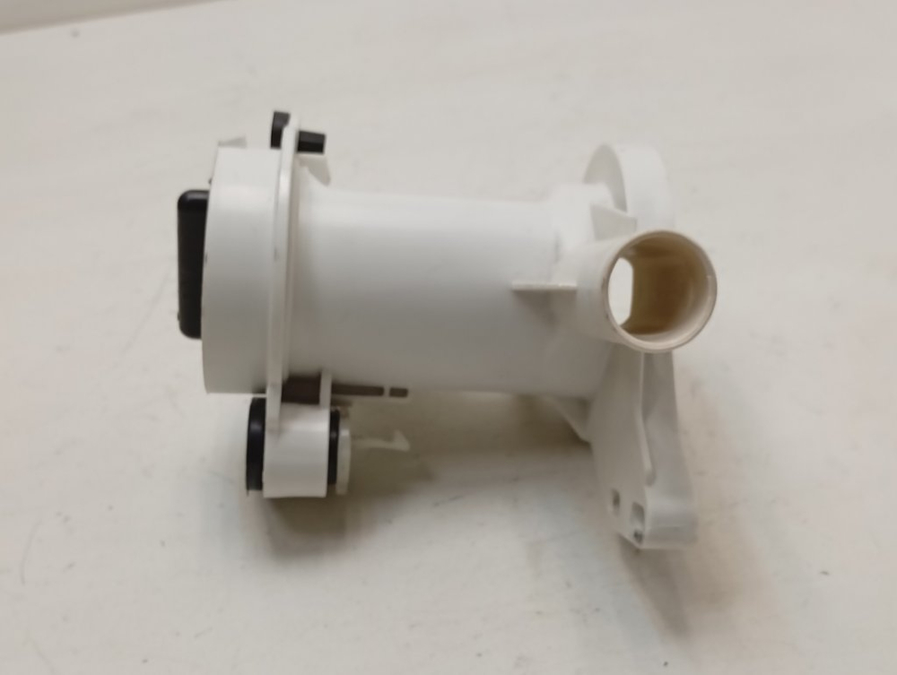 WF6458S7W кт65 Улитка сливного насоса для стиральной машины Samsung DС61-02173А б/у