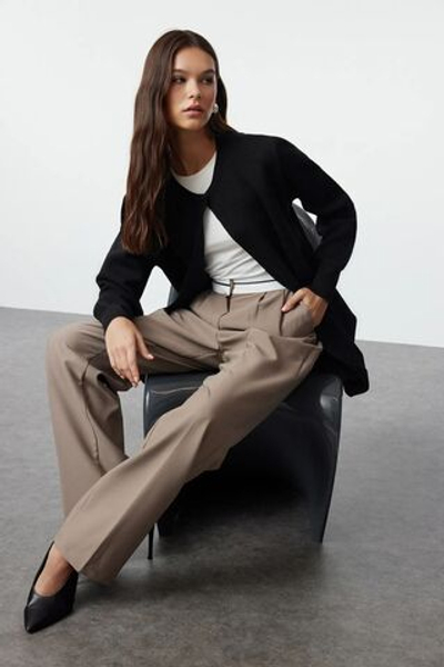 Черный трикотажный кардиган на одной пуговице TCTAW25TH00008