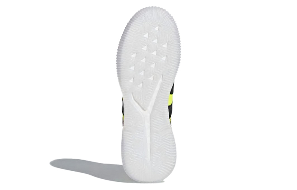 Кроссовки Adidas Predator Accelerator Trainers