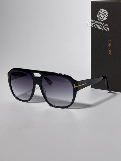 Солнцезащитные очки Tom Ford