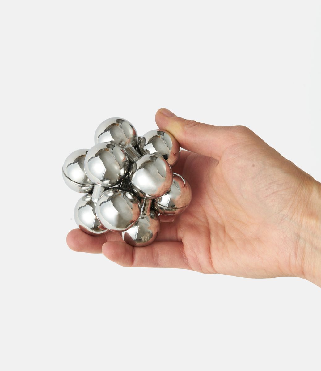 Curio Atom Silver — механическая головоломка
