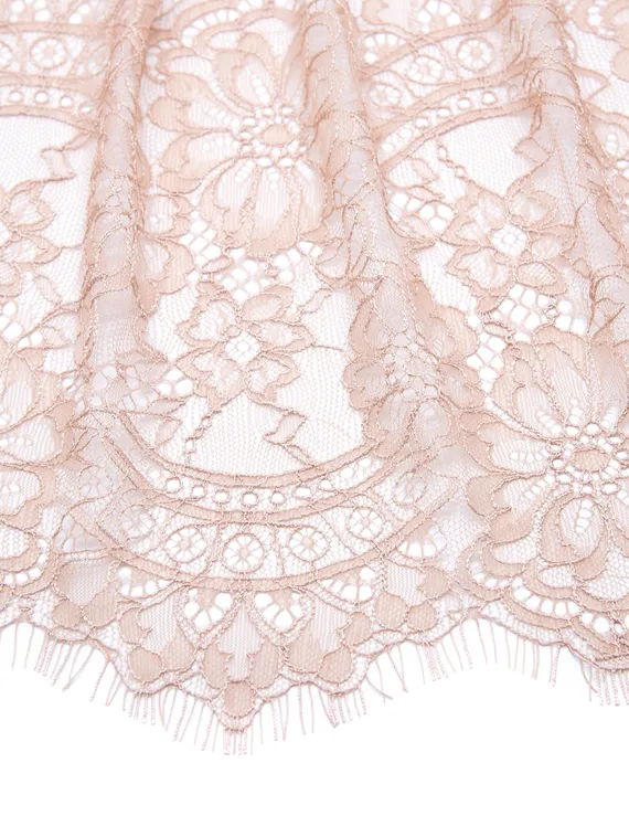 01-39 Кружево шантильи 20 см, кофе с молоком