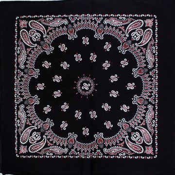 Бандана чёрная с бело-красными огурцами