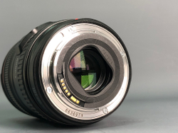 Canon EF 24-105mm 4L IS USM