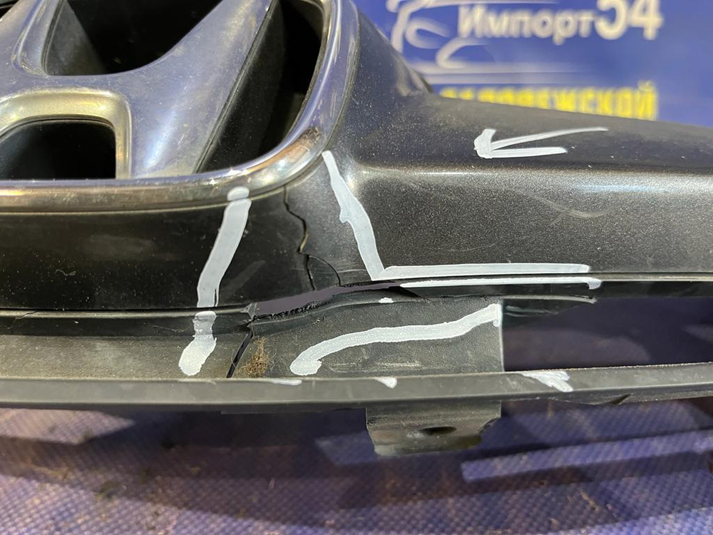 Решетка радиатора Honda AIRWAVE 2005-2008