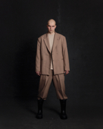 4x2 beige double-breasted suit