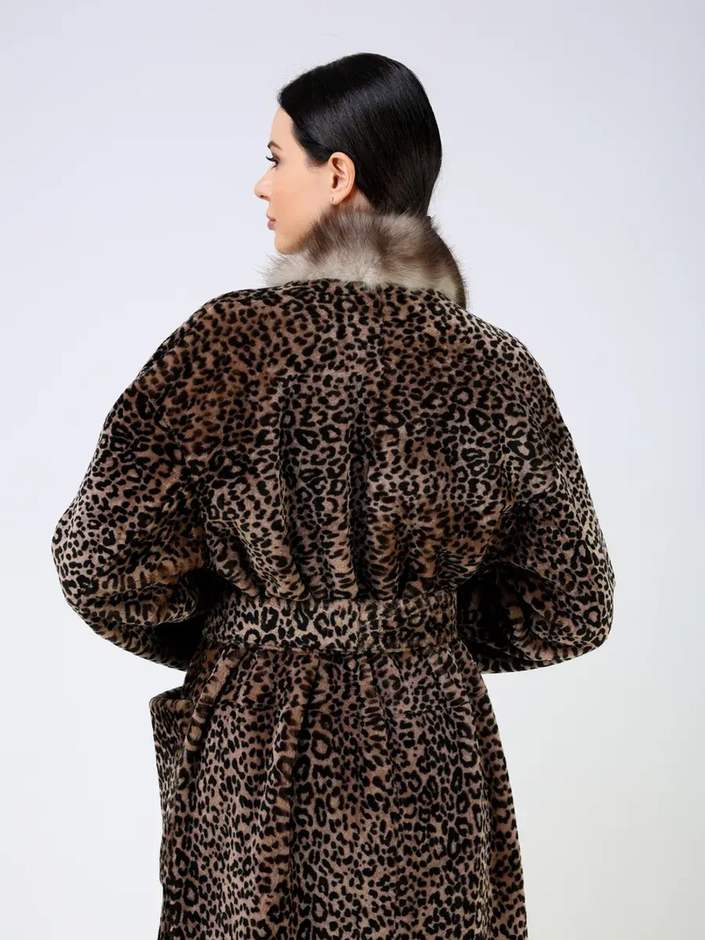 Шуба зимняя дубленка натуральная