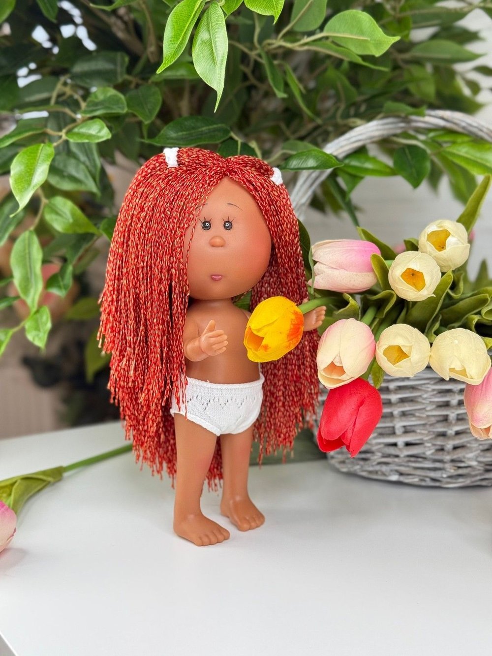 Кукла Nines виниловая 23см Little Mia Latina без одежды (3199WL8A2)