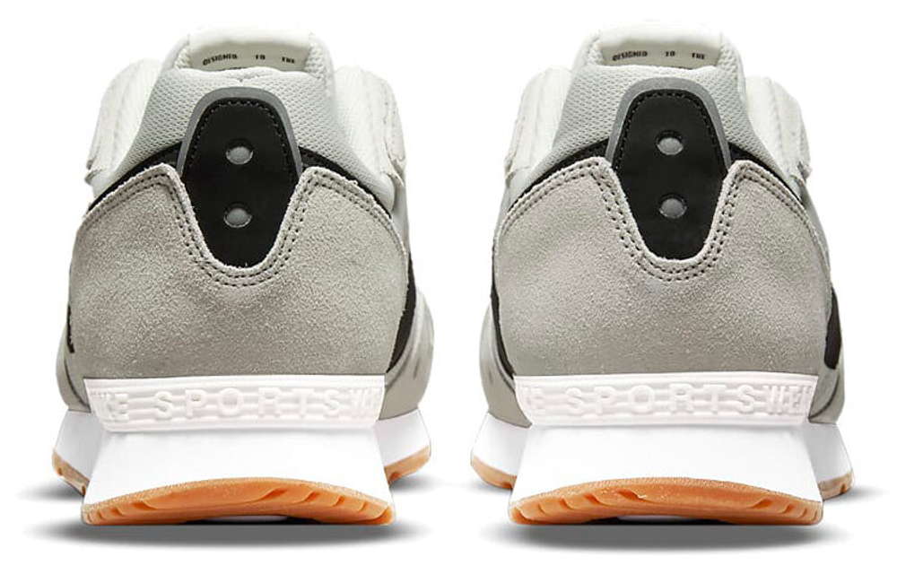 Кроссовки Nike Venture Runner
