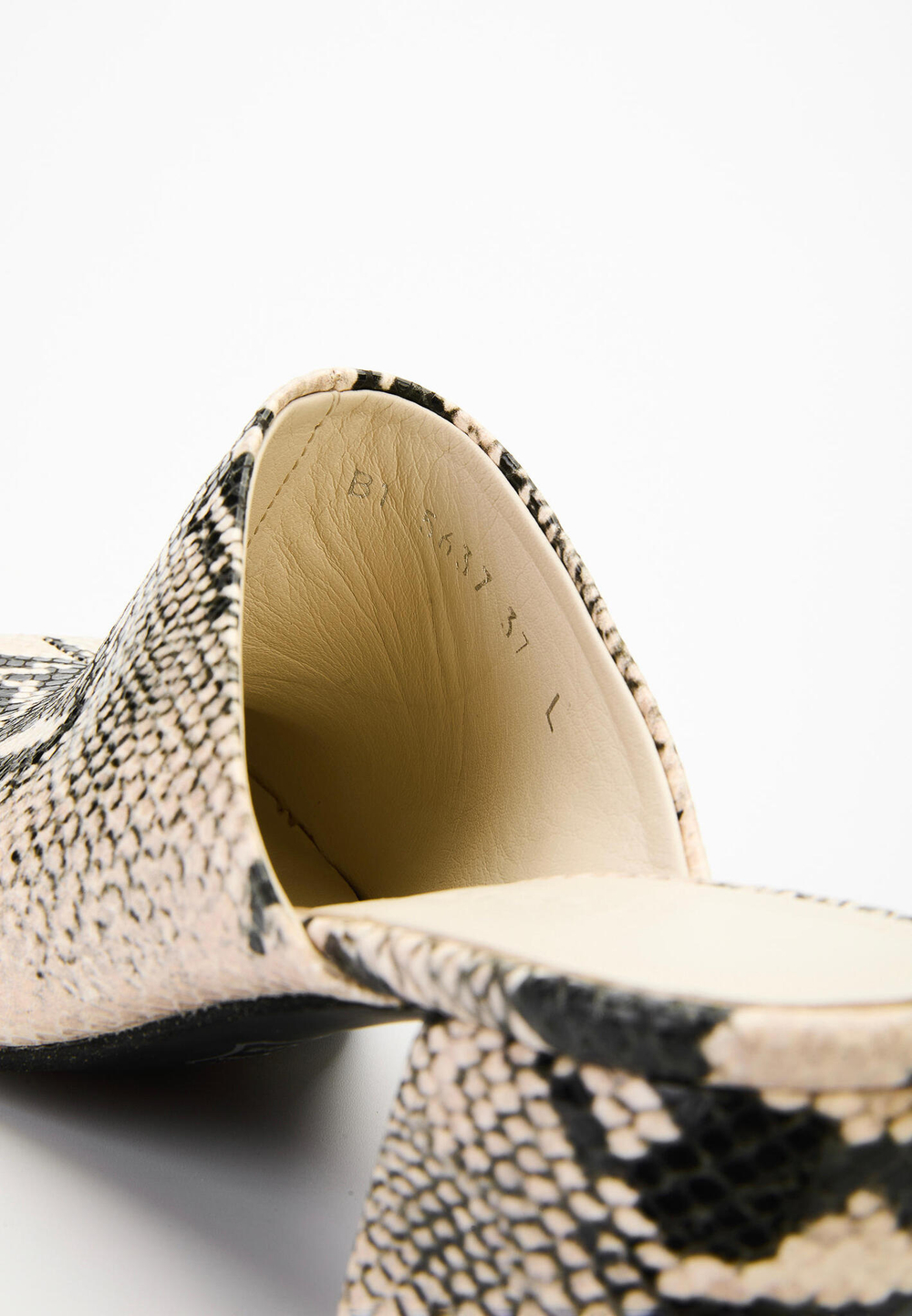 Мюли // Gloria // Snake Milky