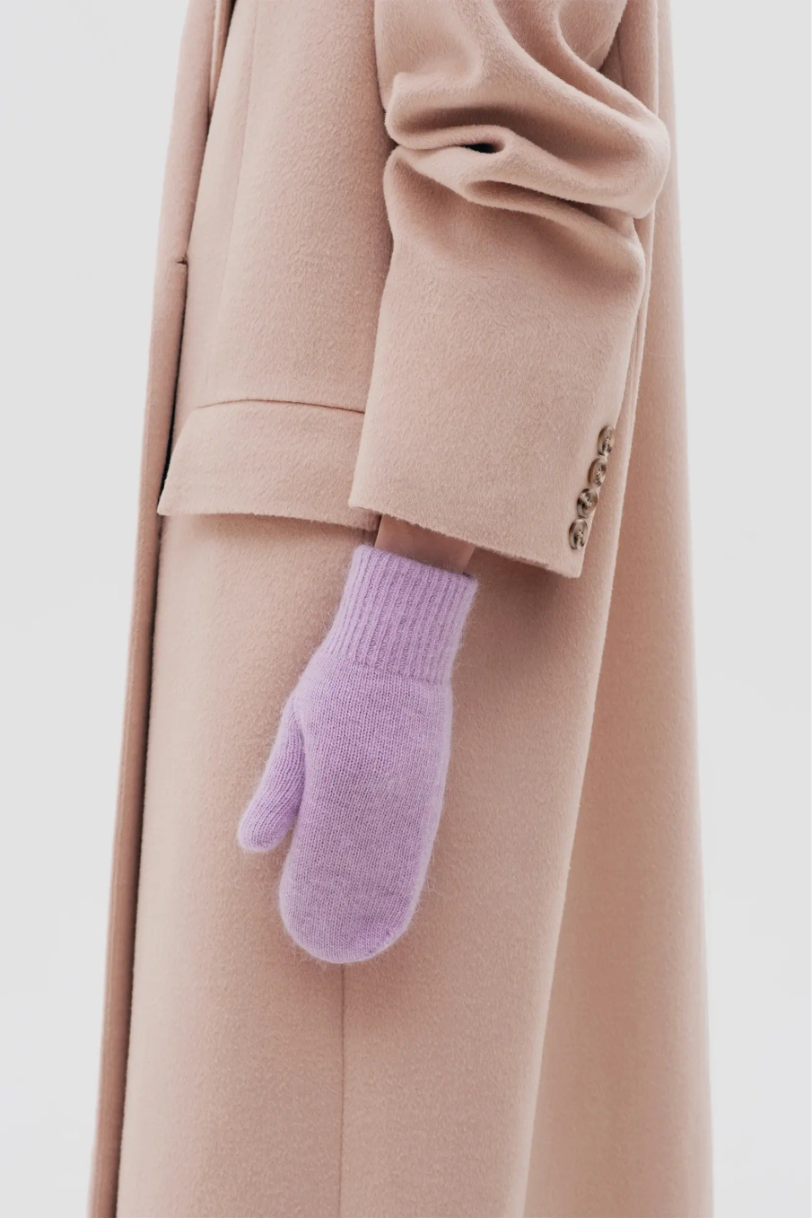 Варежки из ангоры