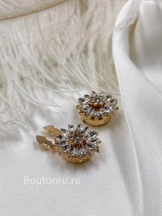 Накладка на пуговицу "Цветок" золотистый со стразами