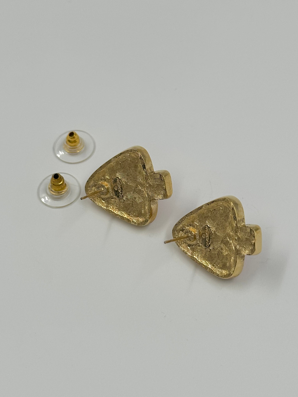 Серьги с красными вставками Givenchy