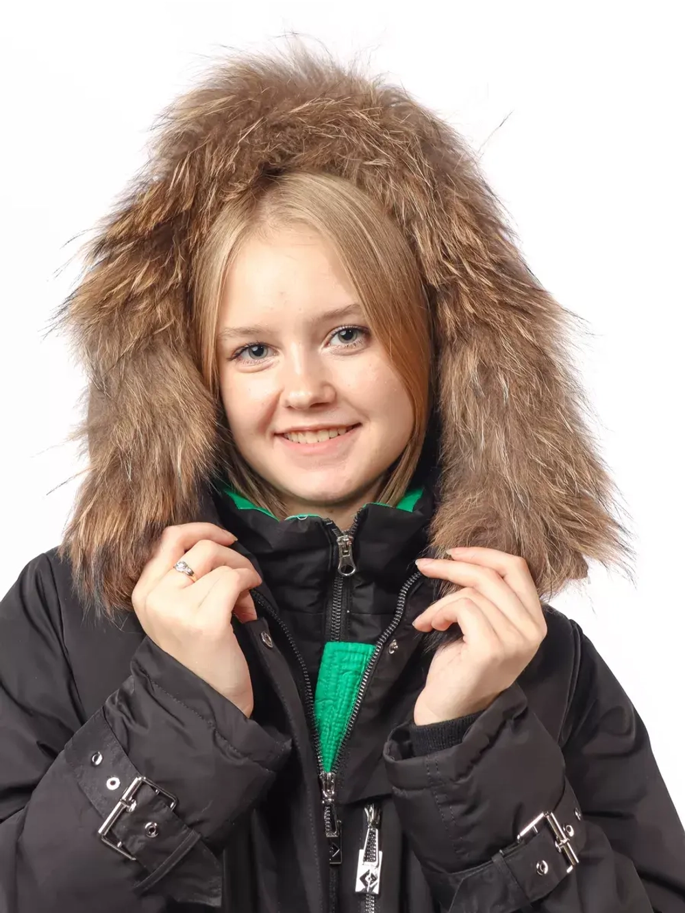 Пуховик зимний длинный с капюшоном