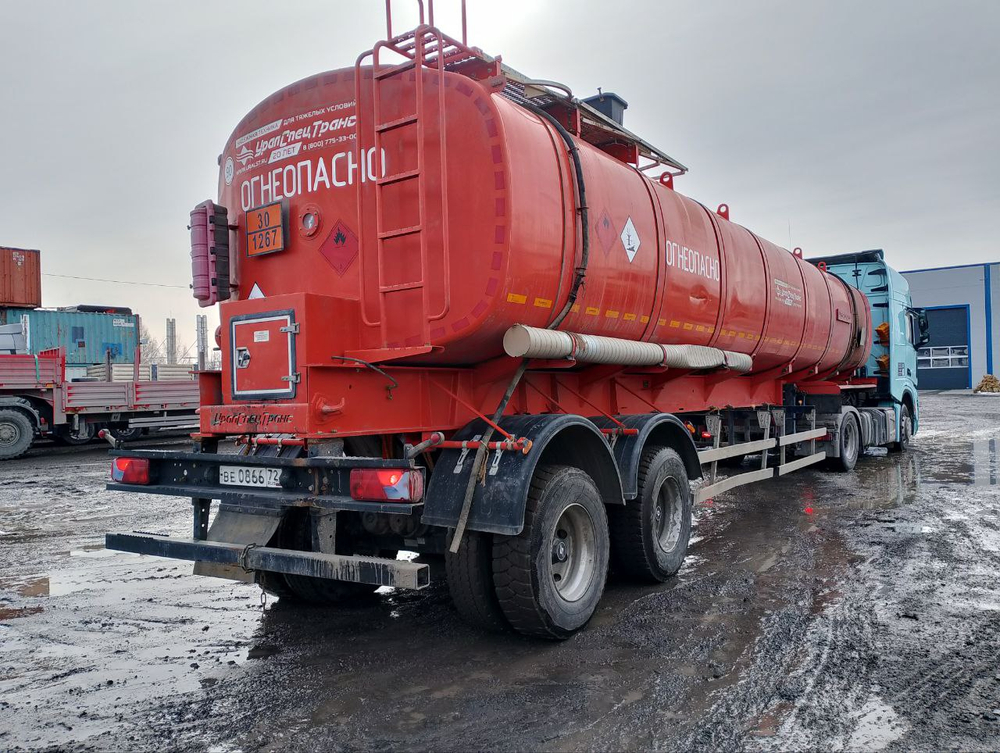 УралСпецТранс 9465* Полуприцеп цистерна 94652L-A2-06