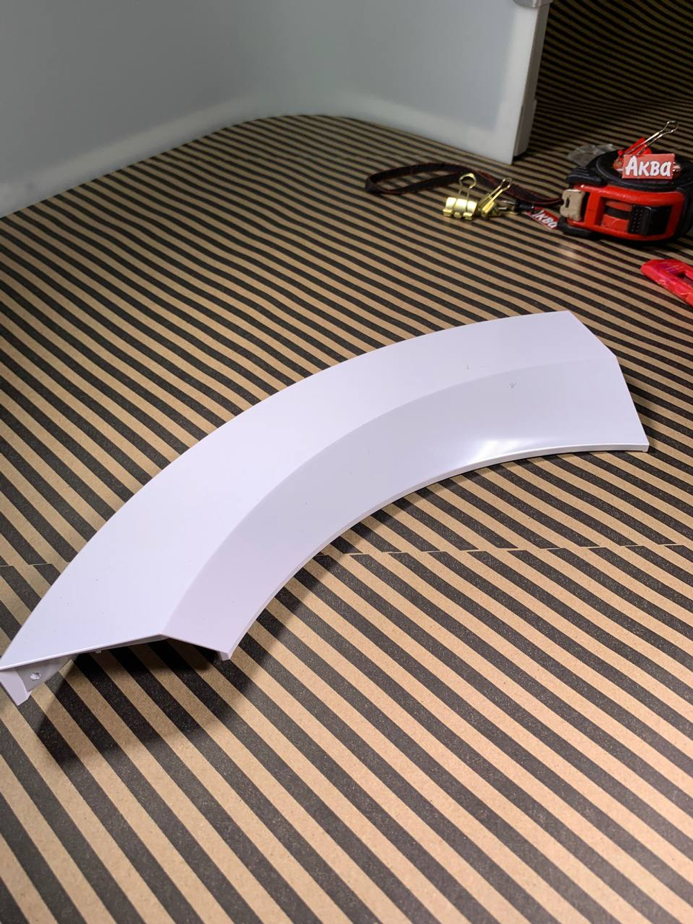 Ручка люка Gorenje 333855белая