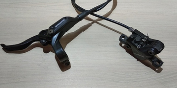 Передний гидравлический тормоз Shimano BL-M395
