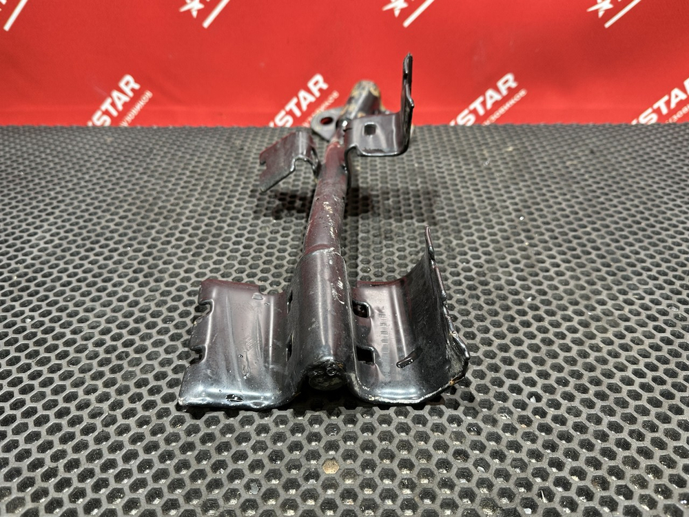 Кронштейн тормозных трубок