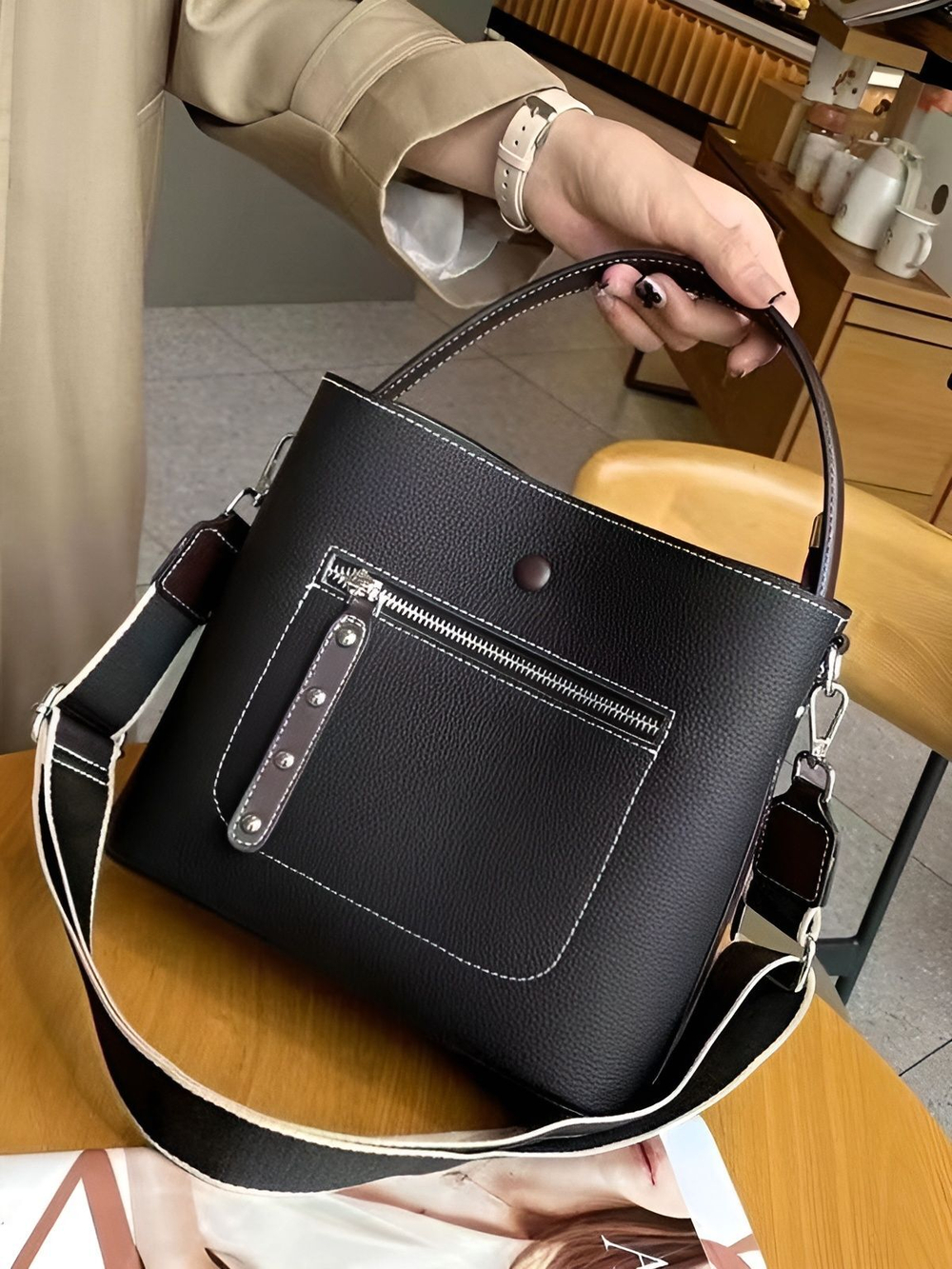 женская сумка на плечо из натуральной кожи