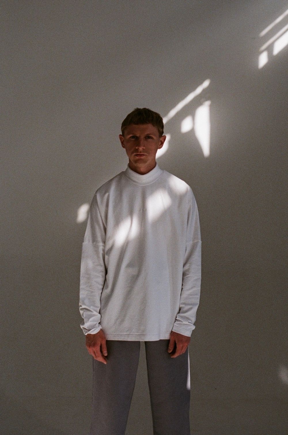 Купить Водолазка One Two High Neck Logo Tofu белый Водолазка One Two High Neck Logo Tofu белый