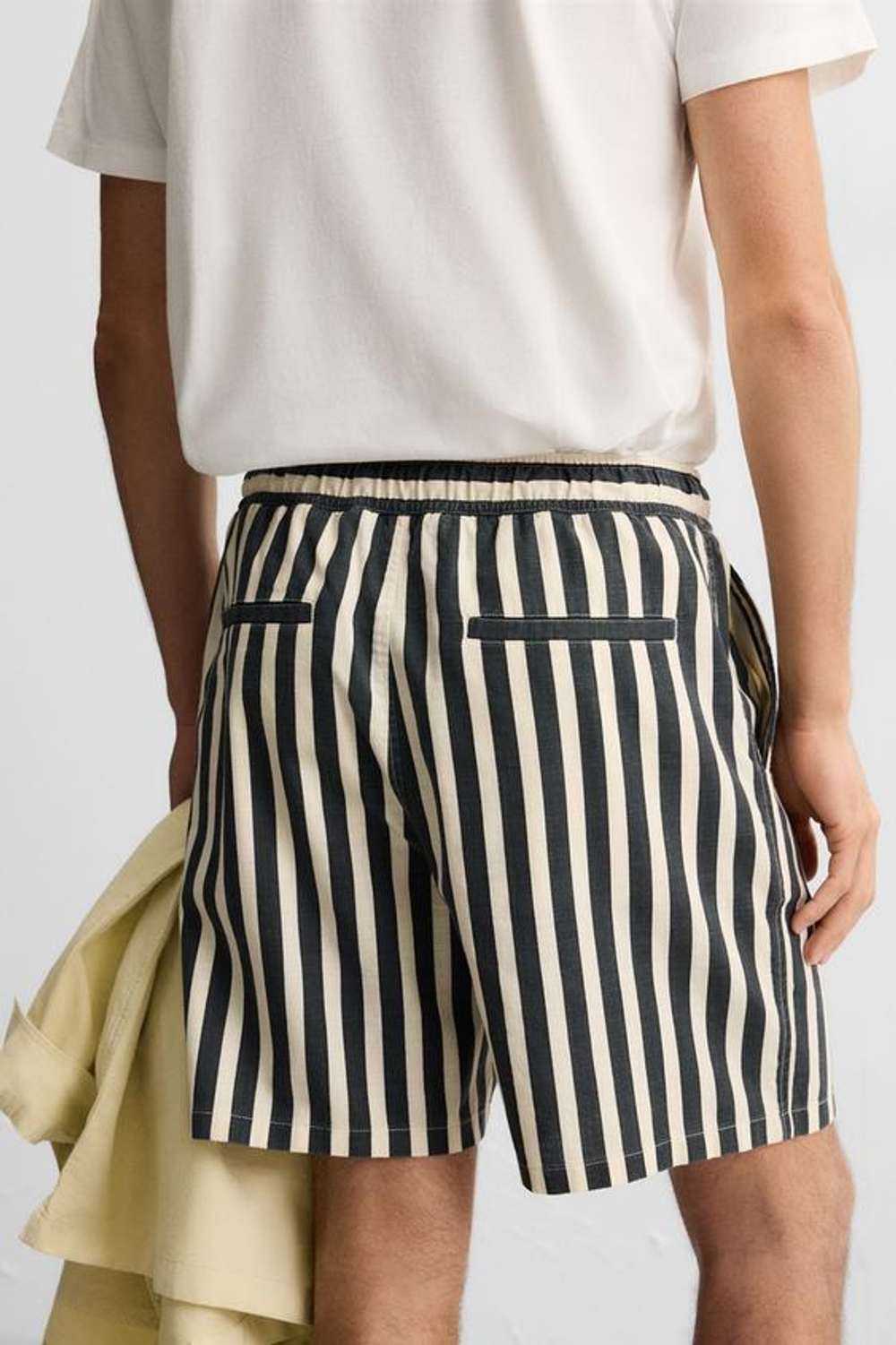 ZARA ШОРТЫ ИЗ ЖАККАРДОВОЙ ТКАНИ, ТЕМНО-СЕРЫЙ