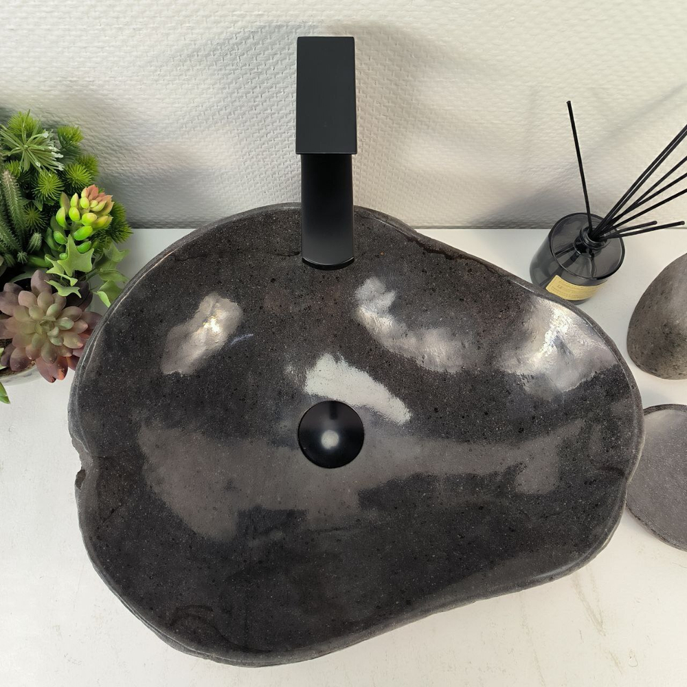 Раковина из речного камня RS-65283 48*39*15 0861