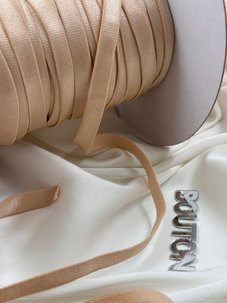 Резинка бретелечная бежевая