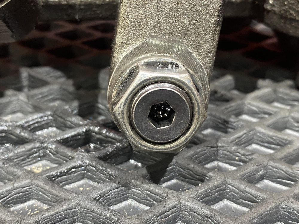 Вал рокеров в сборе 2018г.